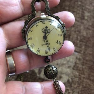 COPY - Wind up watch